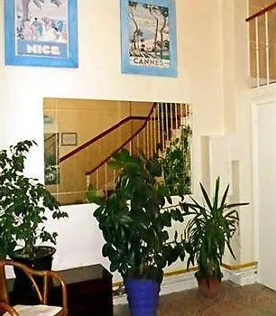 Trianon Ζουάν λε Πιν