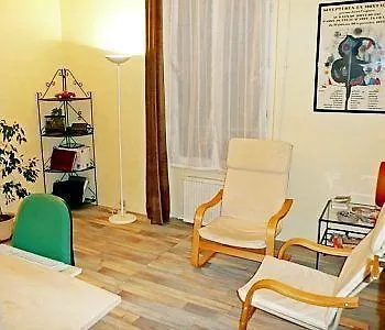 Trianon * Ζουάν λε Πιν