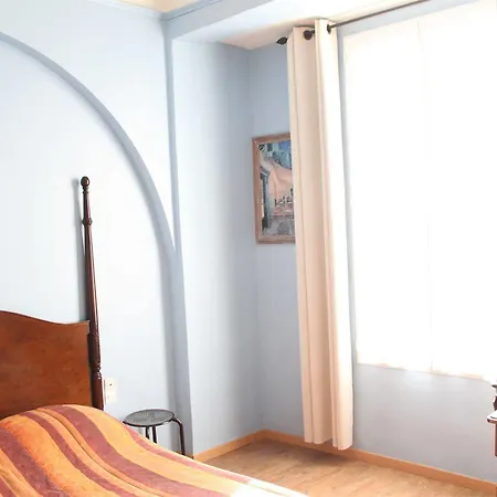 Trianon Отель Жуан-ле-Пен